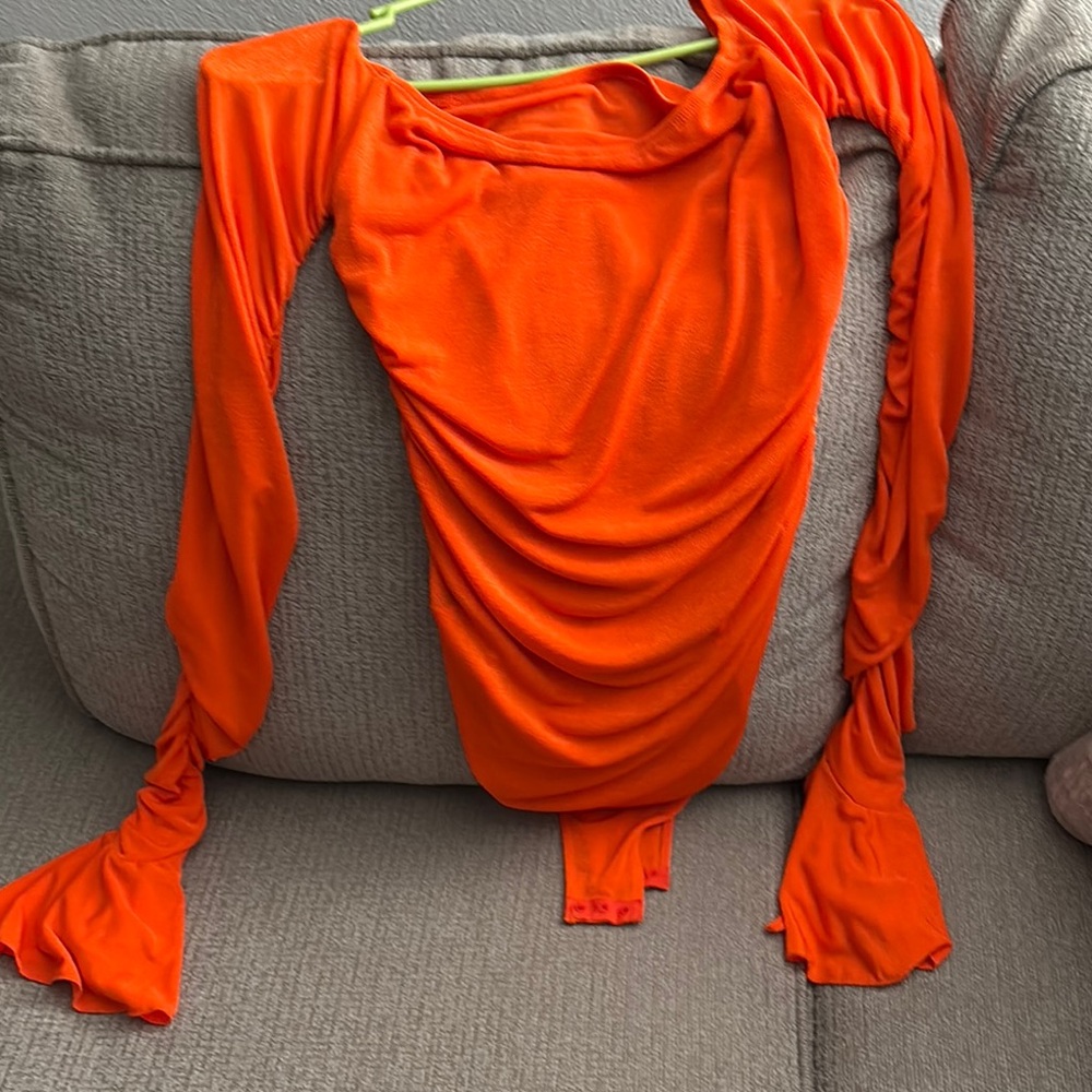 SHEIN Orange Bell Sleeve Ruched Bodysuit